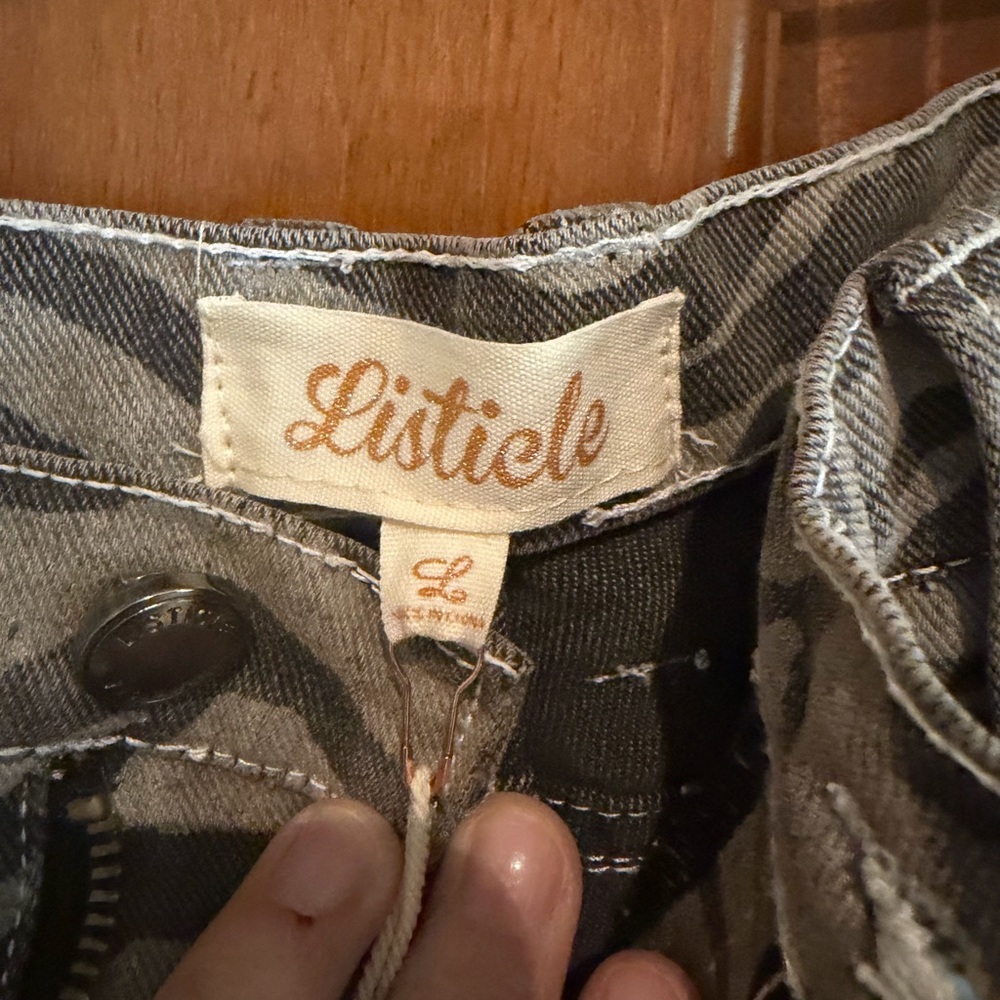 Listicle Gray and Cream Barrel Striped Pants - Picture 3 of 3
